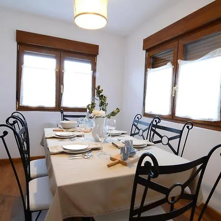 Casa En El Centro De Asturias Vakantiehuis